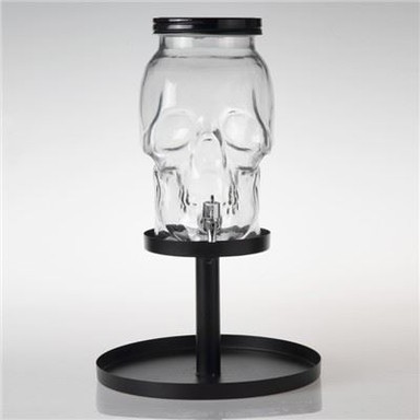 ٹونٹی کے ساتھ گلاس پانی کا گھڑا